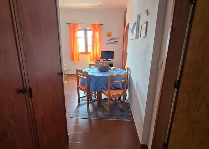 Travel Lovers 4 Апартаменты *